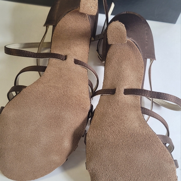 BALLROOM/LATIN SHOES - Picture 3 of 4